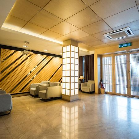Jc Mark Hotel Бинтулу Екстериор снимка