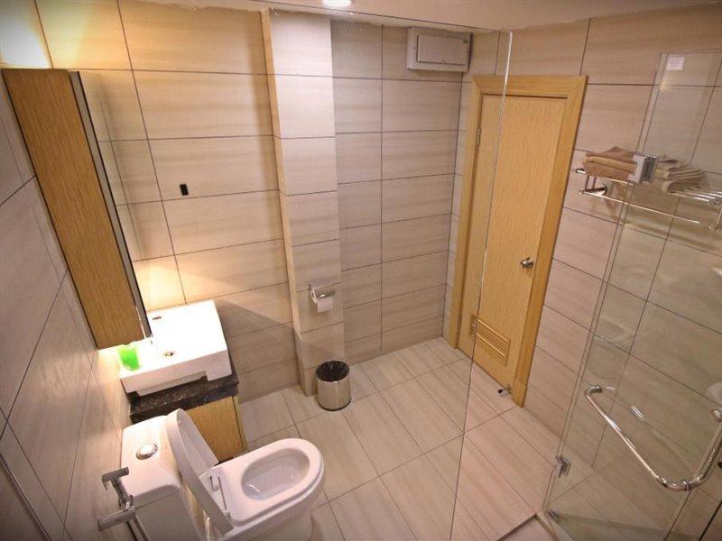 Jc Mark Hotel Бинтулу Екстериор снимка
