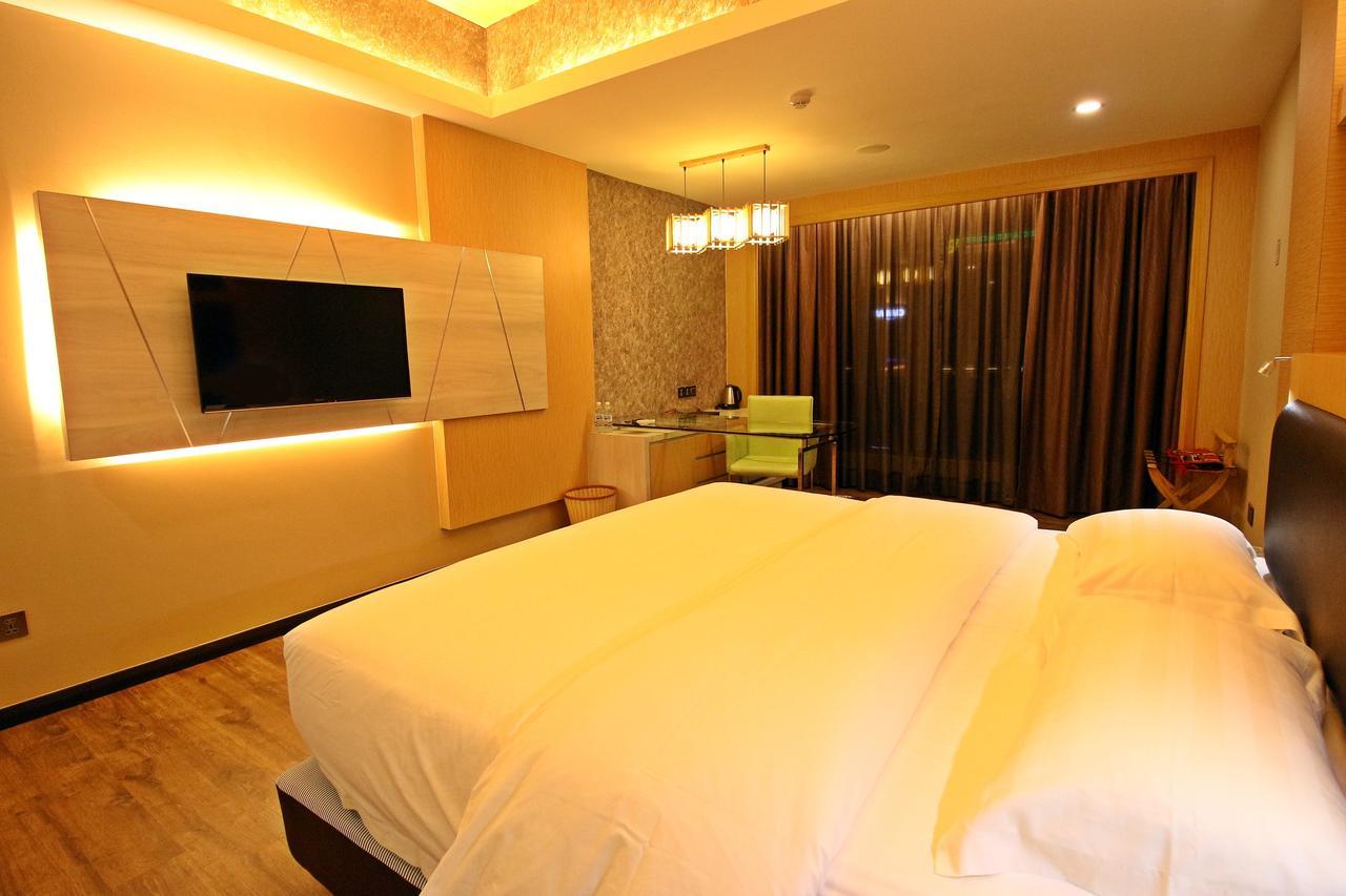 Jc Mark Hotel Бинтулу Екстериор снимка