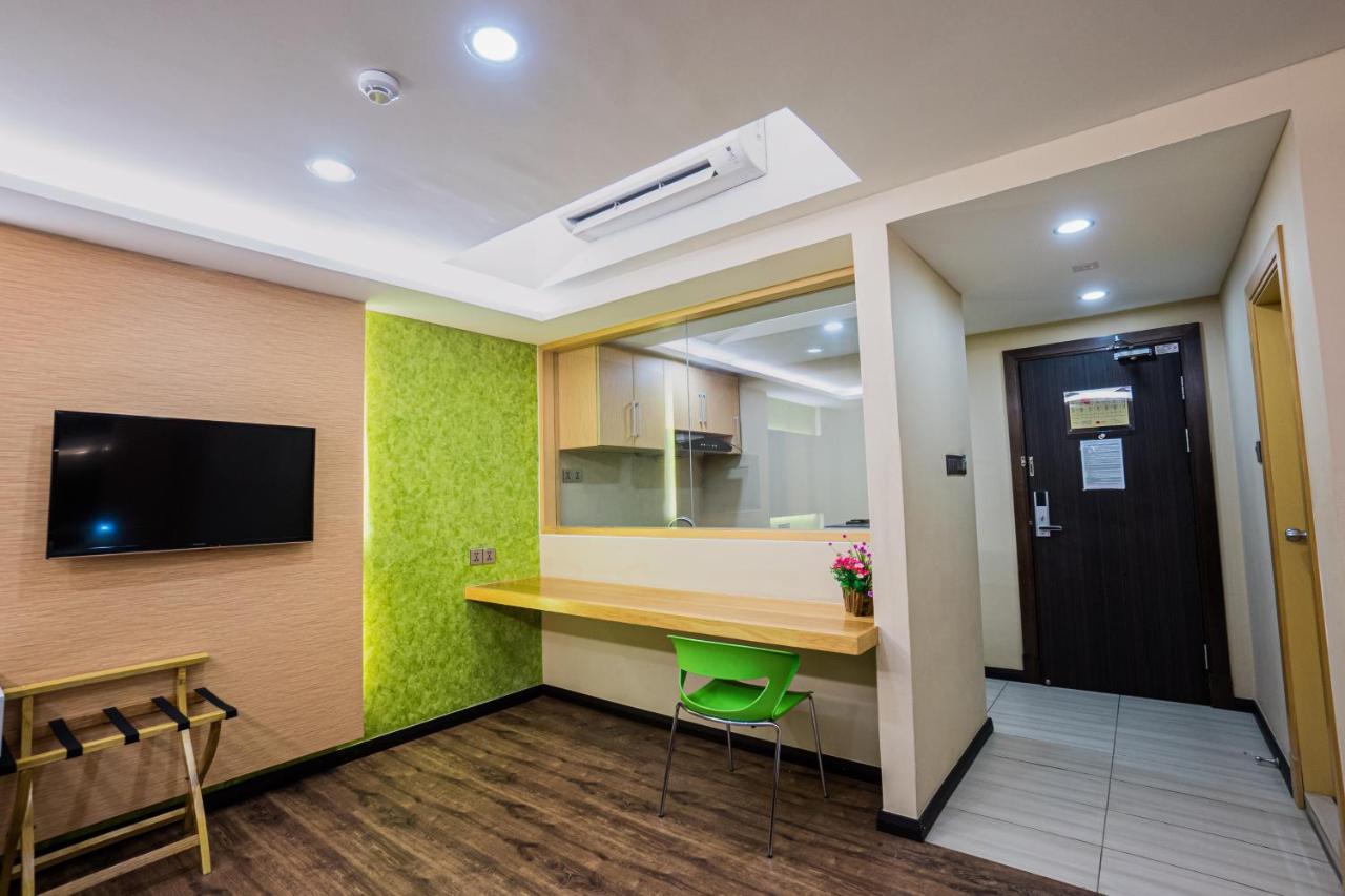 Jc Mark Hotel Бинтулу Екстериор снимка